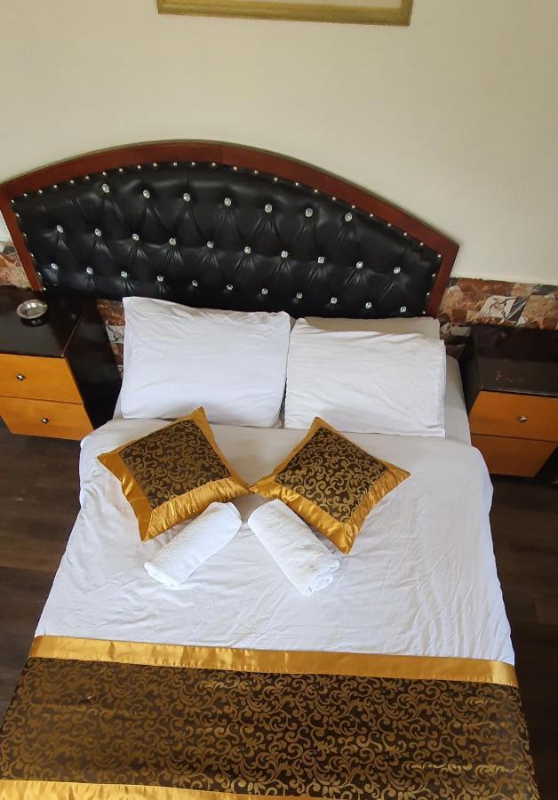 Crystal Hotel فندق كريستال Nablus Zewnętrze zdjęcie