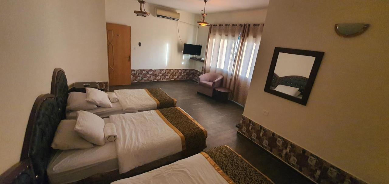 Crystal Hotel فندق كريستال Nablus Zewnętrze zdjęcie