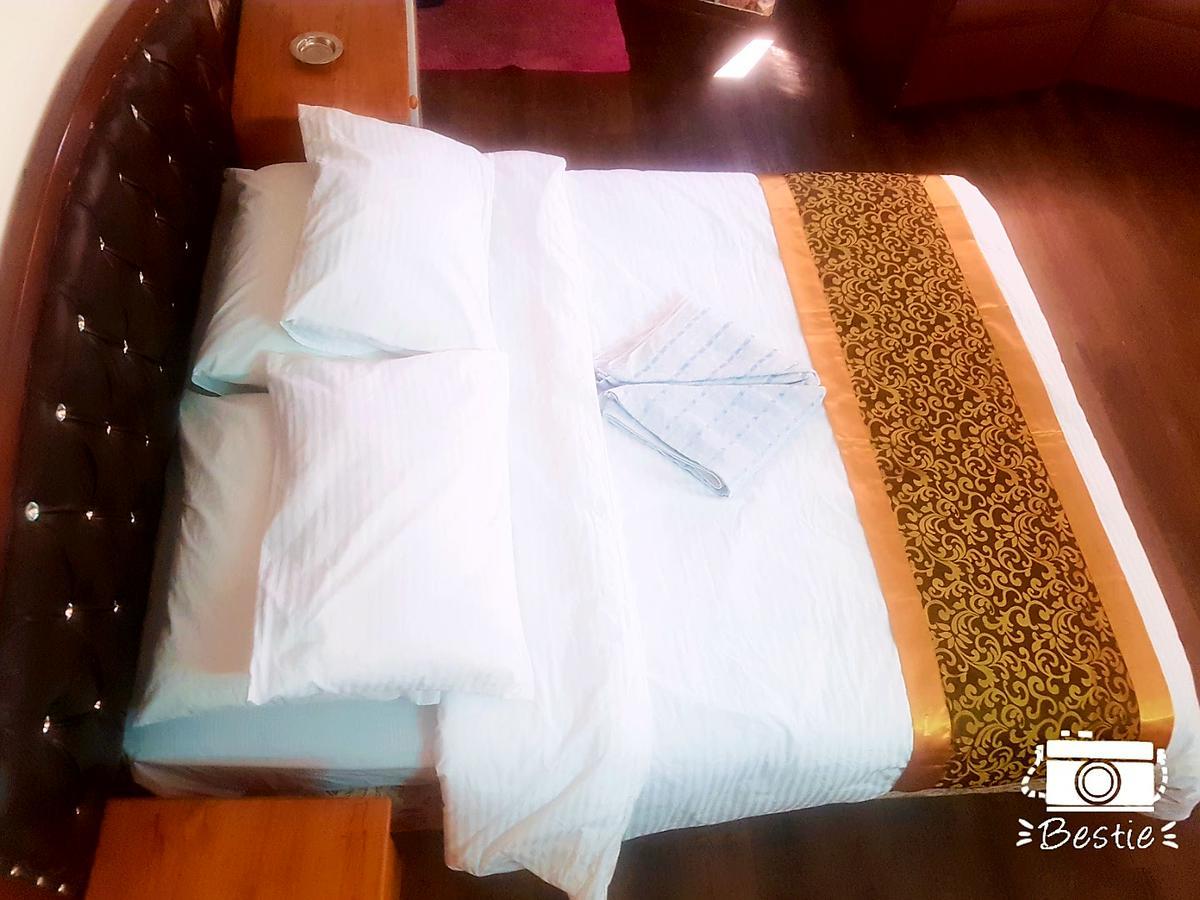 Crystal Hotel فندق كريستال Nablus Zewnętrze zdjęcie