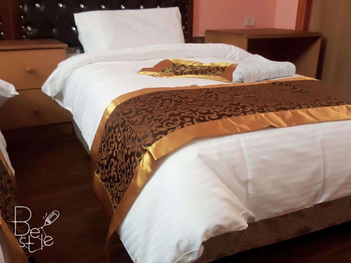 Crystal Hotel فندق كريستال Nablus Zewnętrze zdjęcie