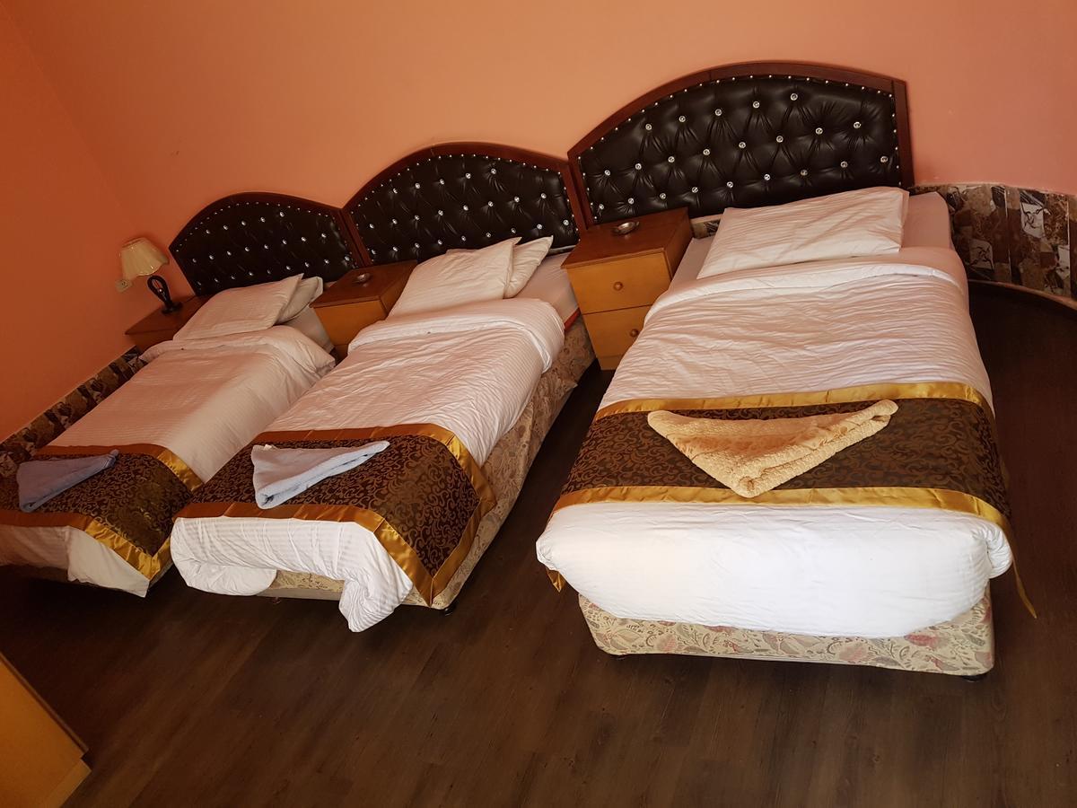 Crystal Hotel فندق كريستال Nablus Zewnętrze zdjęcie